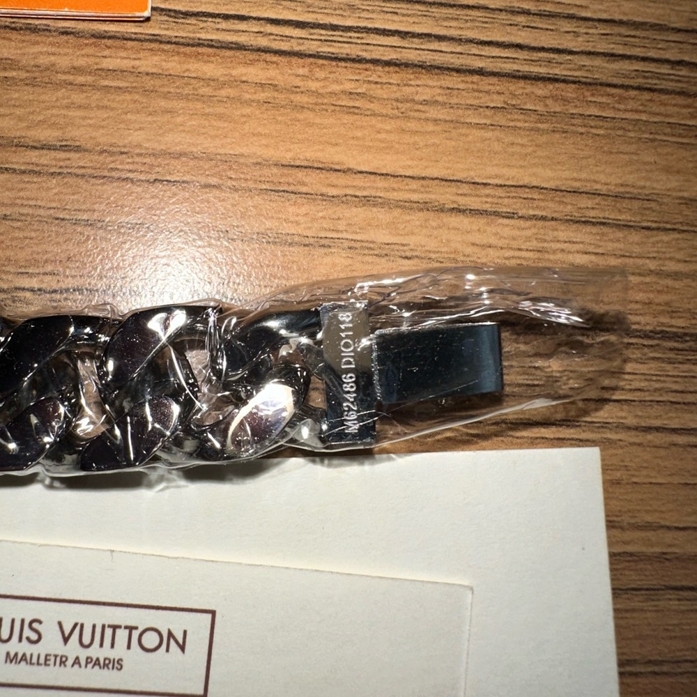 Louis Vuitton Silver Bracelet - Picture 9 of 10